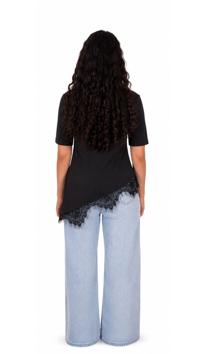The lace hem tee